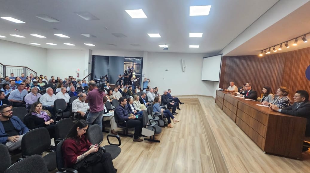 AUDIÊNCIA PÚBLICA DEBATE APRENDIZAGEM
